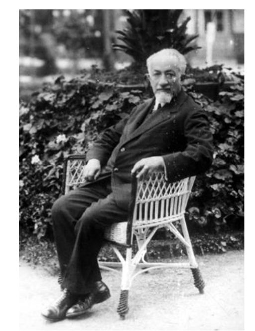 Fig. 10. The last photograph of Adolf Beck, taken just before the German invasion of Poland. Here he is sitting in the garden of his house in the Asnyka street (now Bohomoltsia Street) in Lwów. Picture by Bogusław Żernicki.